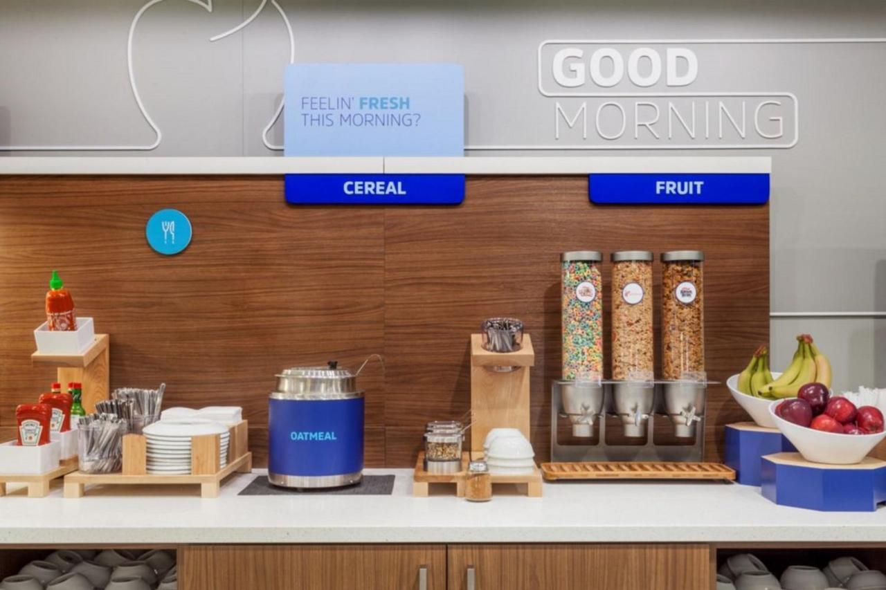 Holiday Inn Express & Suites Muskegon - Grand Haven By Ihg 外观 照片