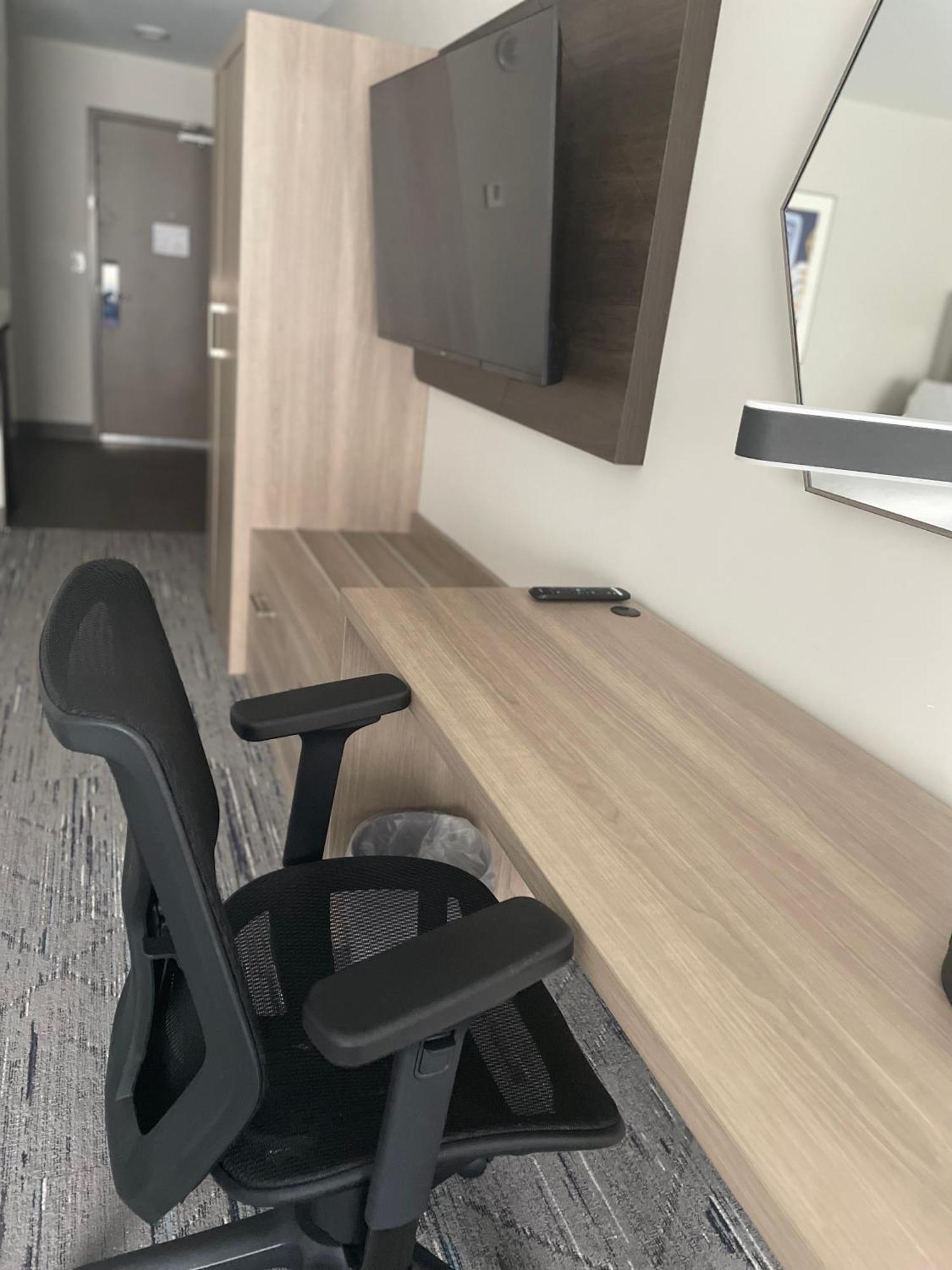 Holiday Inn Express & Suites Muskegon - Grand Haven By Ihg 外观 照片