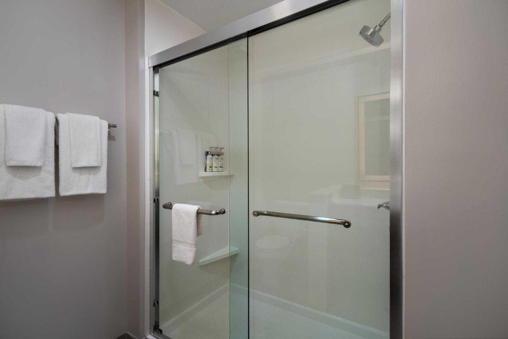 Holiday Inn Express & Suites Muskegon - Grand Haven By Ihg 外观 照片