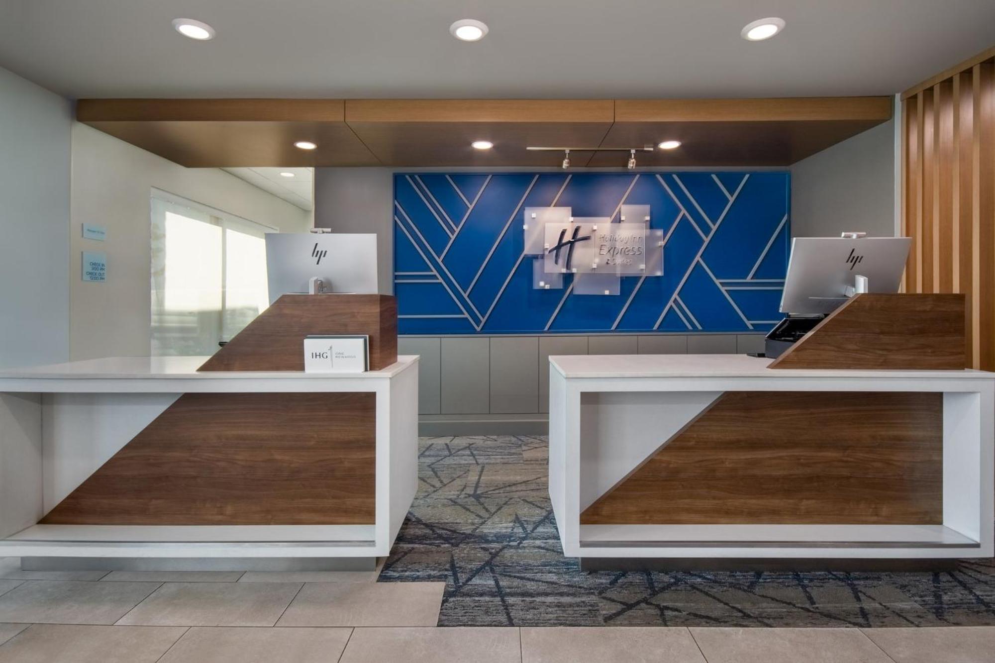 Holiday Inn Express & Suites Muskegon - Grand Haven By Ihg 外观 照片