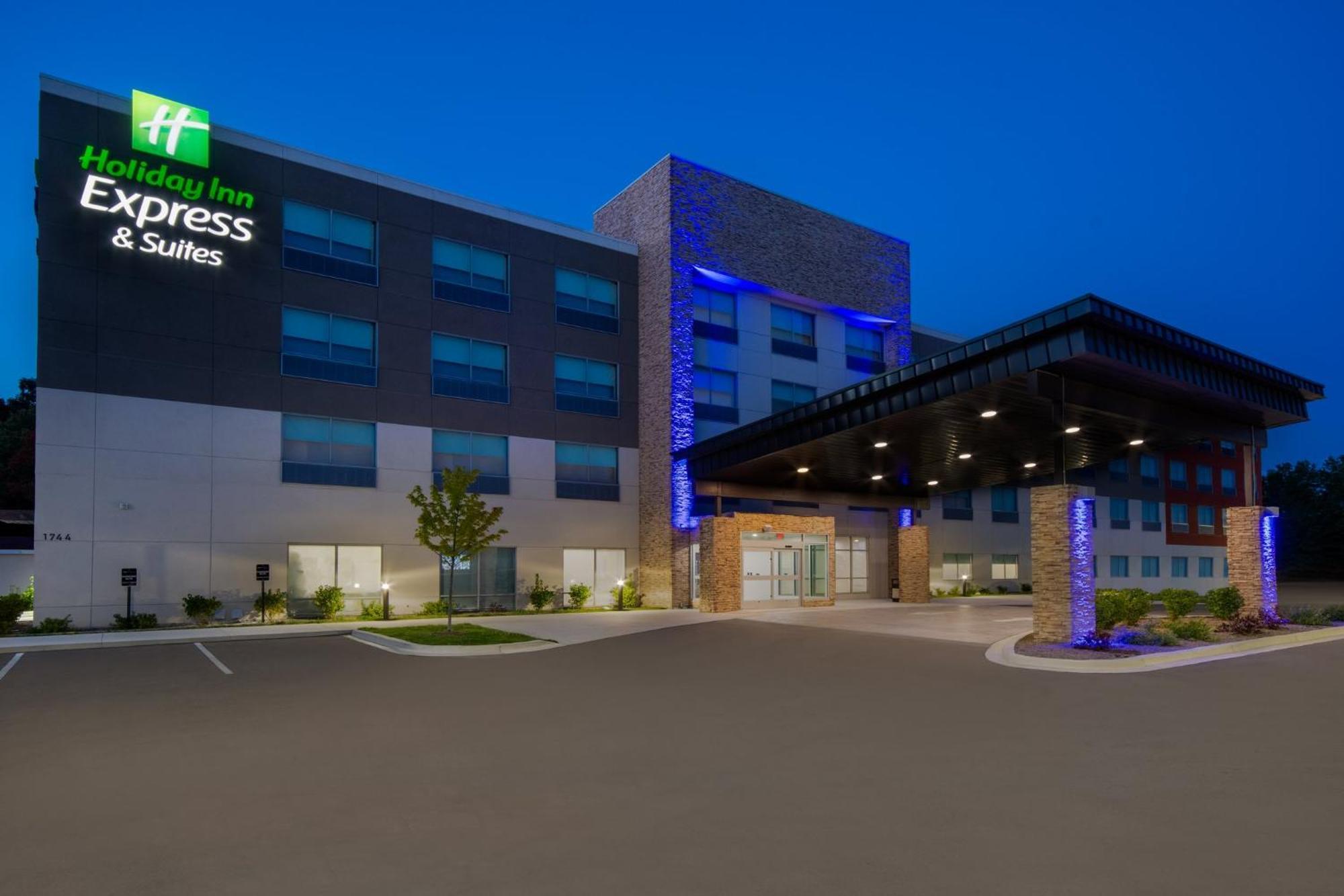Holiday Inn Express & Suites Muskegon - Grand Haven By Ihg 外观 照片